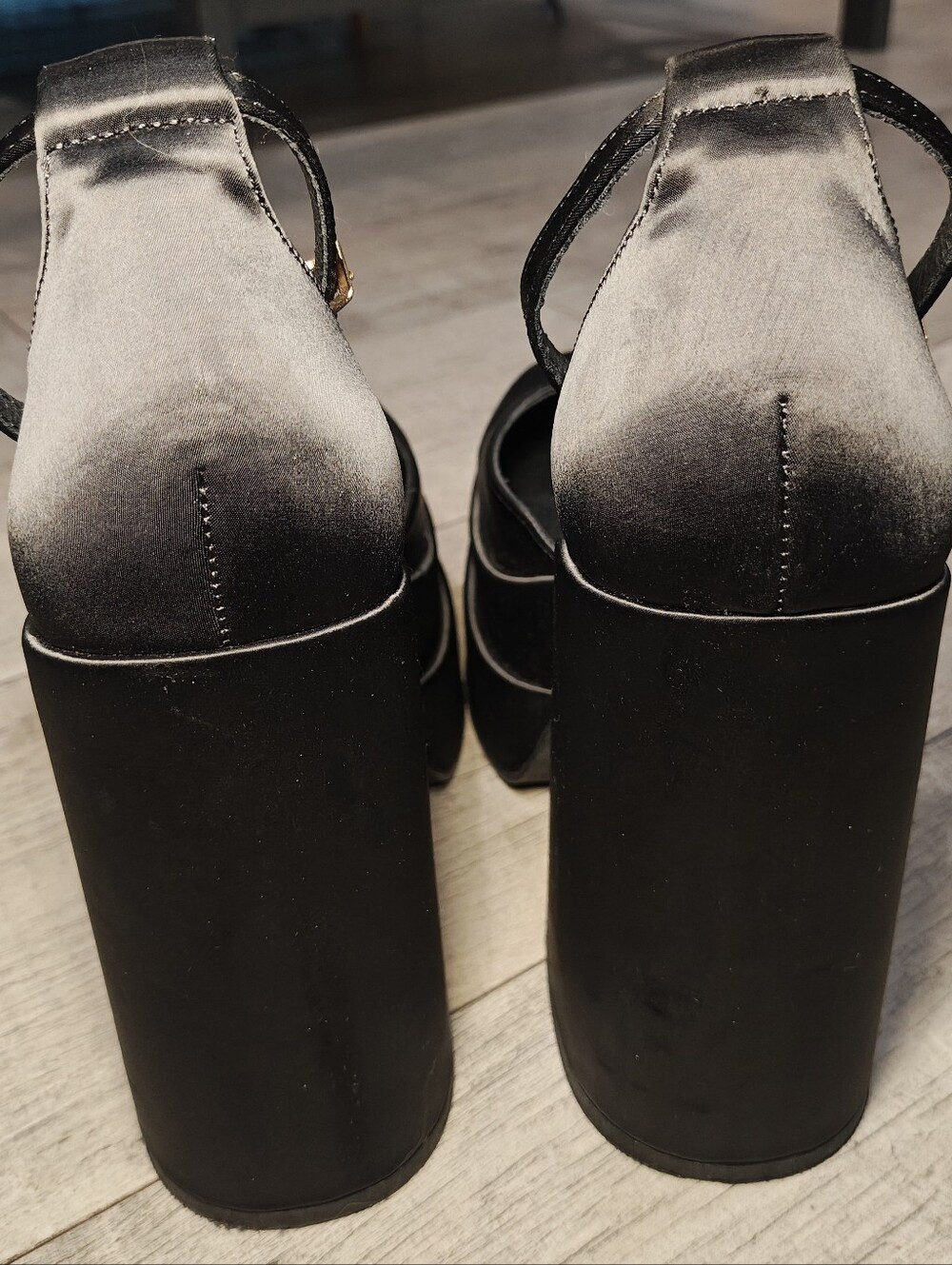 Steve Madden Charlize Black Satin Platform Chunky Block Heels. - Picture 6 of 12